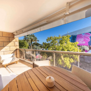 CANNES | Croisette | 3-room 56m2 | Terrace | Facing Palais des Festivals
