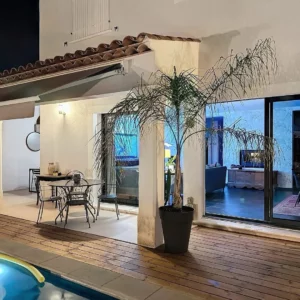 CANNES | Contemporary Villa 175 sqm, swimming pool, 3 parking spaces