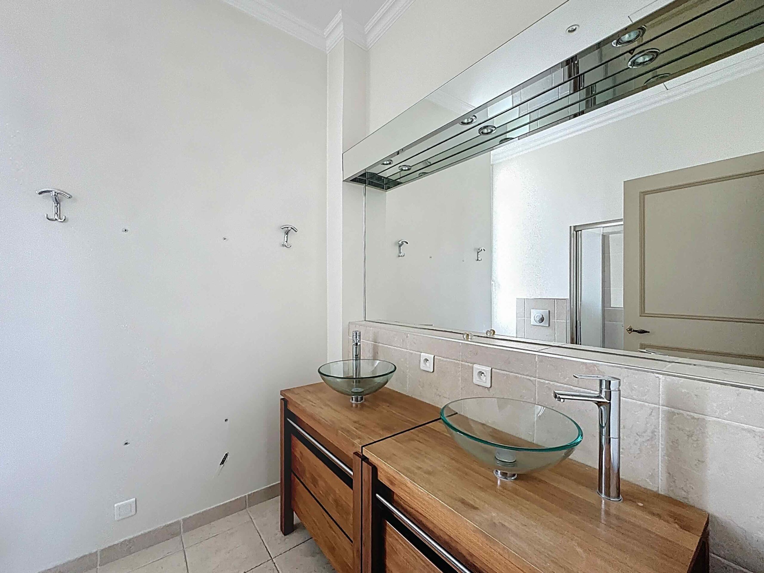 CANNES | Montrose | Bourgeois apartment of 339 m2 on the ground floor – Image 7