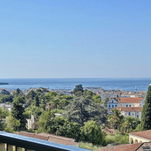 CANNES | Oxford | 3-Room 106 sqm | To Renovate | Sea View | Swimming pool | Tennis
