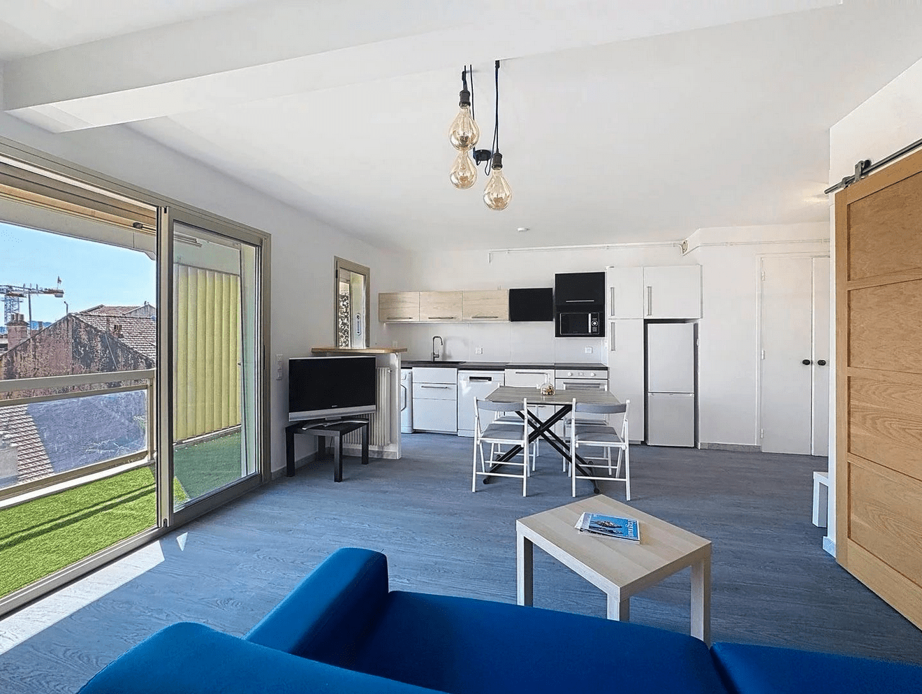 CANNES | Banane | 2-room 45m2 | Terrace 12m2 – Image 3