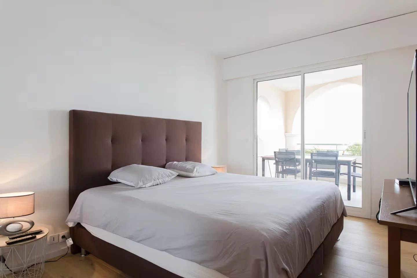 CANNES | Palm Beach | Moure Rouge | 4-room 80m2 Apartment with Terrace 15m2 | Seafront | Parking – Image 8