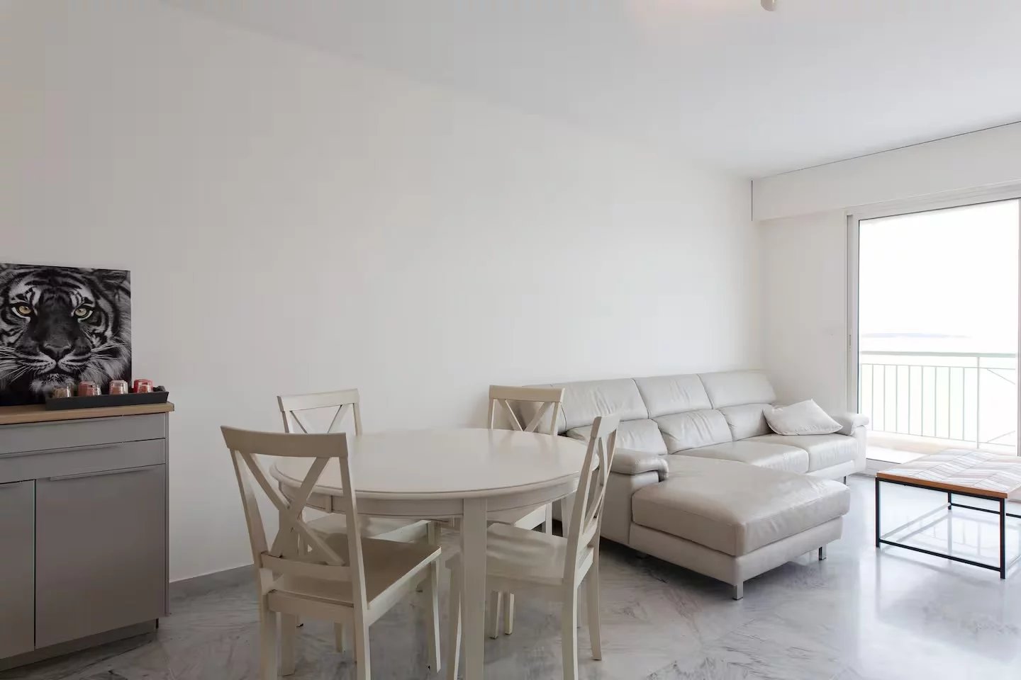 CANNES | Palm Beach | Moure Rouge | 4-room 80m2 Apartment with Terrace 15m2 | Seafront | Parking – Image 12