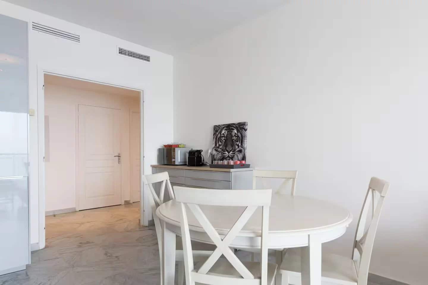 CANNES | Palm Beach | Moure Rouge | 4-room 80m2 Apartment with Terrace 15m2 | Seafront | Parking – Image 11