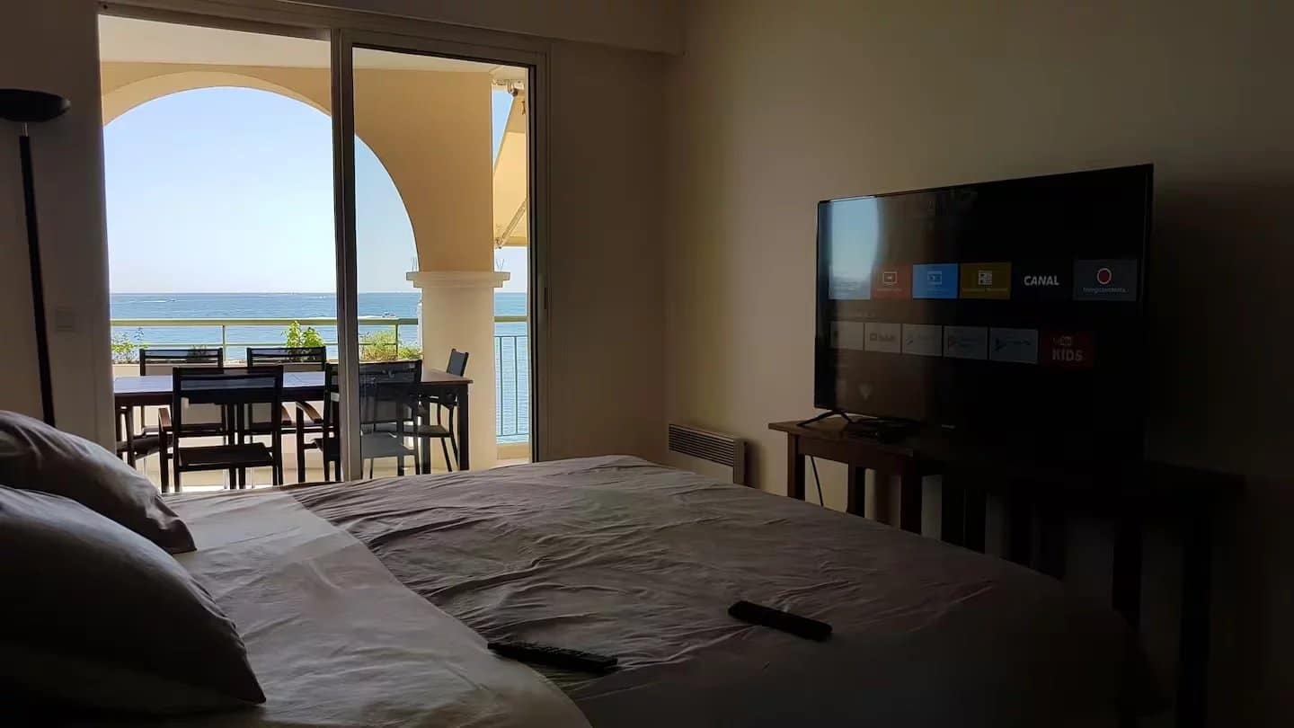 CANNES | Palm Beach | Moure Rouge | 4-room 80m2 Apartment with Terrace 15m2 | Seafront | Parking – Image 9