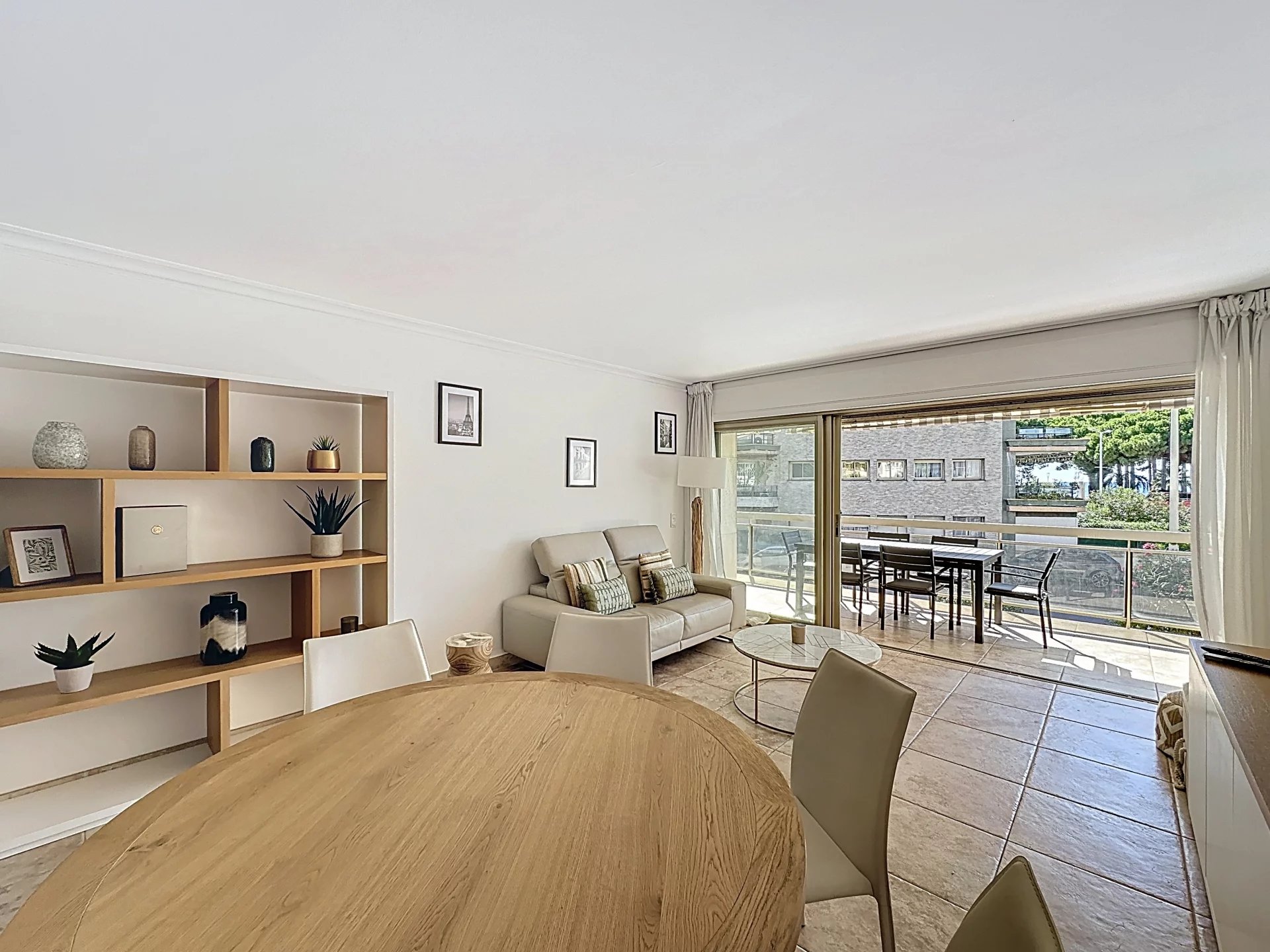 CANNES | Croisette Palm Beach | 3-Room apartment of 86 m2 + 19 m2 Terrace | Parking | Sea View – Image 5