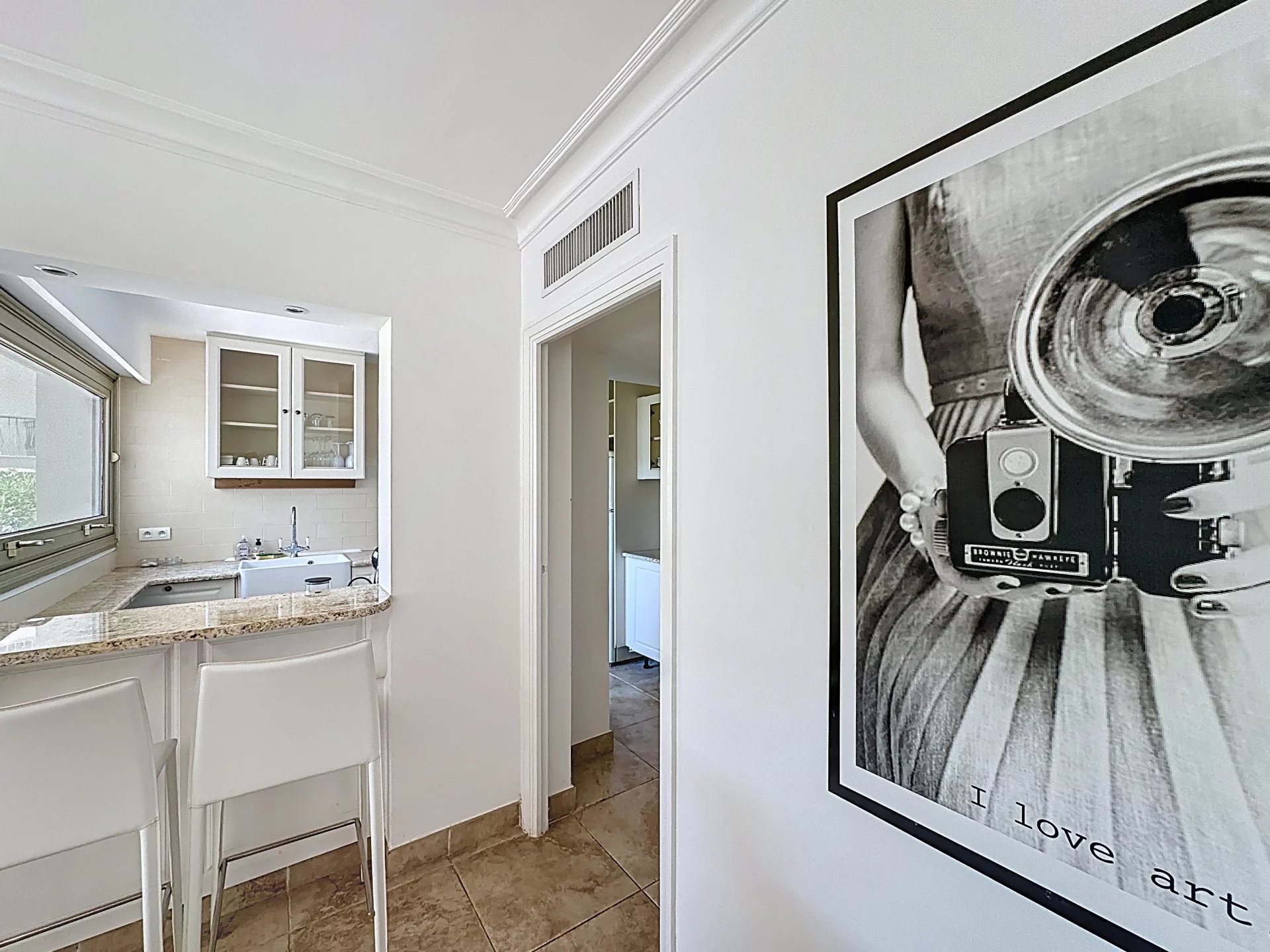 CANNES | Croisette Palm Beach | 3-Room apartment of 86 m2 + 19 m2 Terrace | Parking | Sea View – Image 6