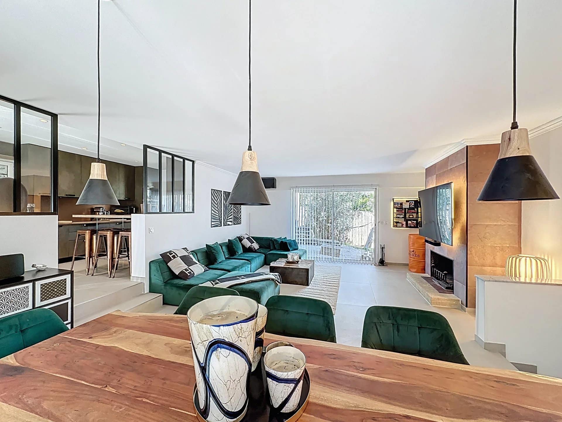 LE CANNET | Villa 231 m2 | 4 bedroom | 1,020 Plot | Swimming Pool – Image 11