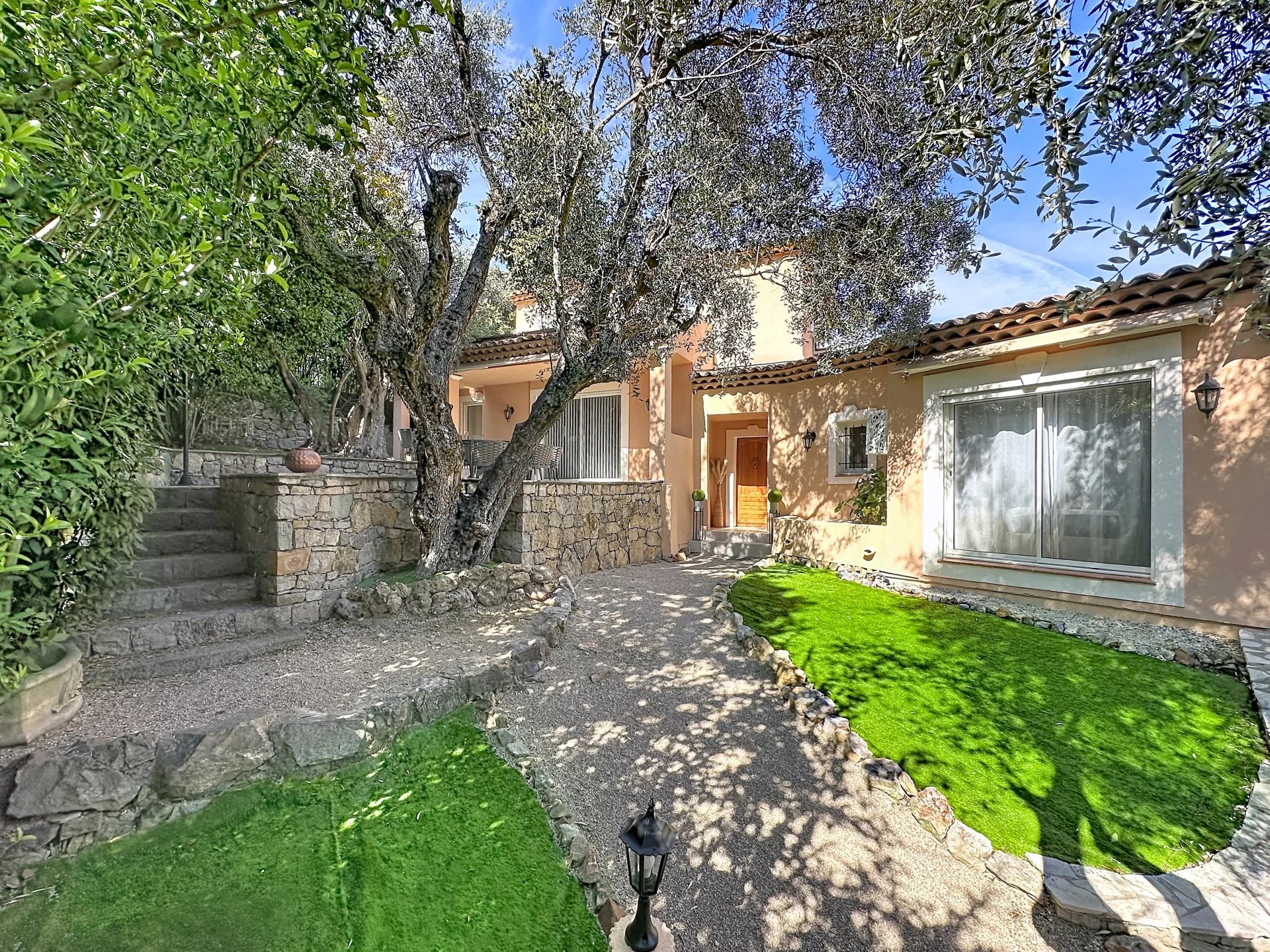 LE CANNET | Villa 231 m2 | 4 bedroom | 1,020 Plot | Swimming Pool – Image 21