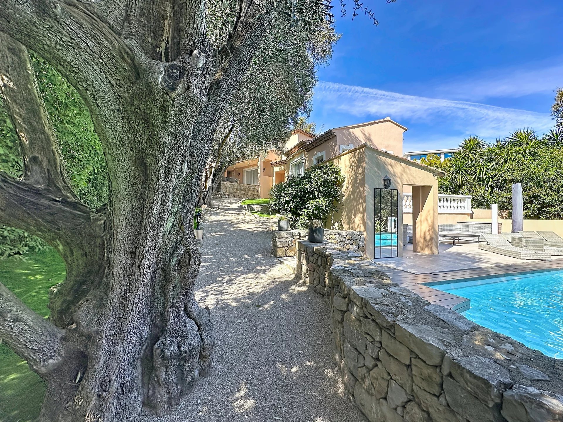 LE CANNET | Villa 231 m2 | 4 bedroom | 1,020 Plot | Swimming Pool – Image 18