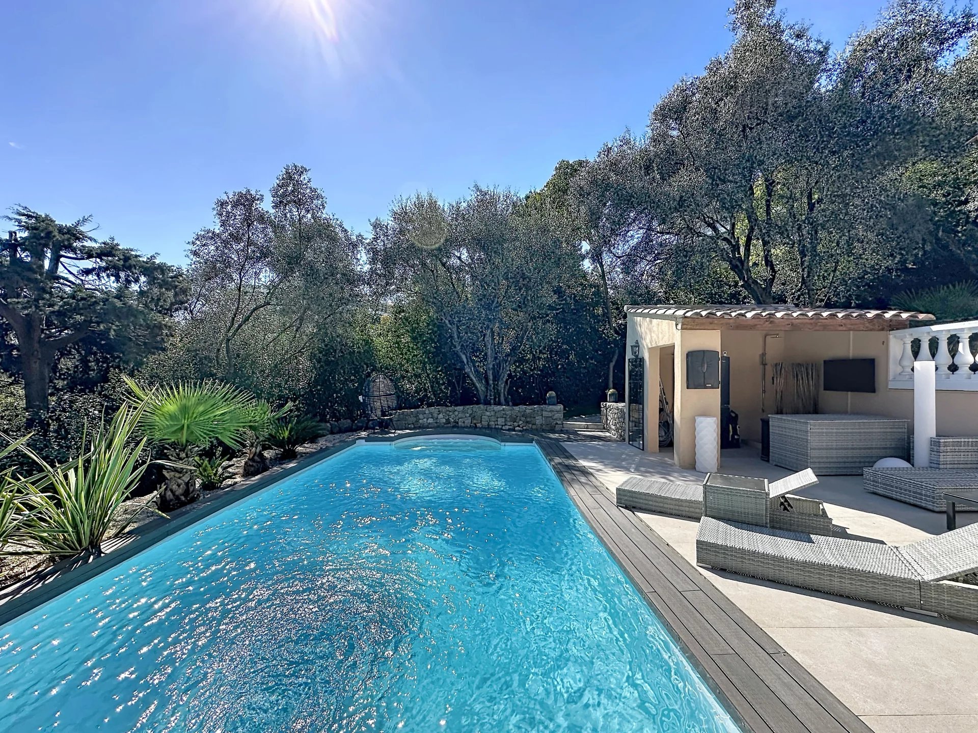 LE CANNET | Villa 231 m2 | 4 bedroom | 1,020 Plot | Swimming Pool – Image 16